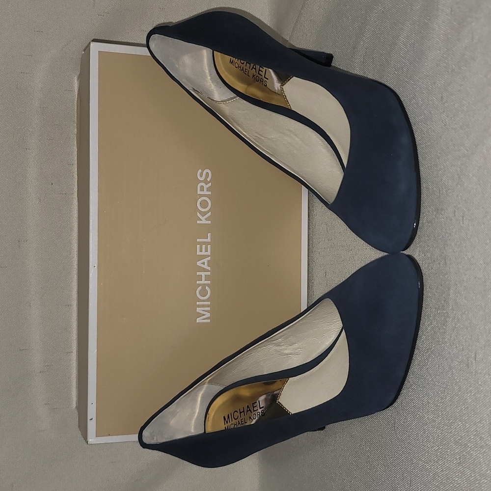Michael Kor New Flex Pump Blue Suede Sz. 7 - Picture 3 of 6